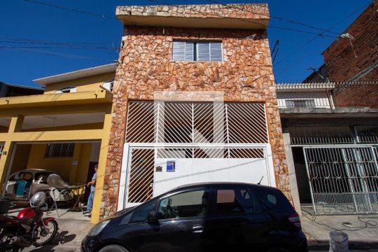 Placa - Fachada de casa à venda com 2 quartos, 39m² em Vila Verde, São Paulo