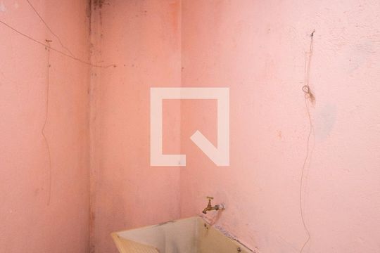 Lavanderia  de casa à venda com 2 quartos, 39m² em Vila Verde, São Paulo