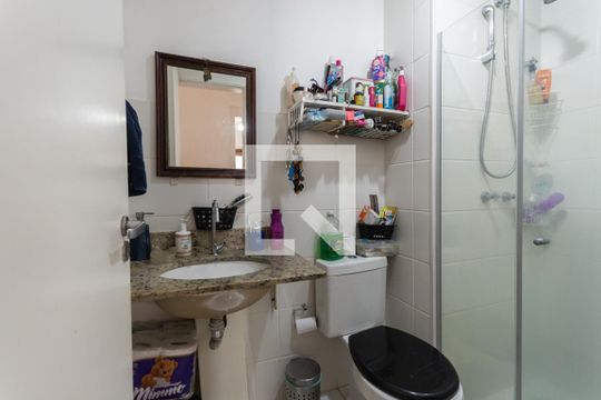 Banheiro de apartamento à venda com 2 quartos, 50m² em São Francisco Xavier, Rio de Janeiro
