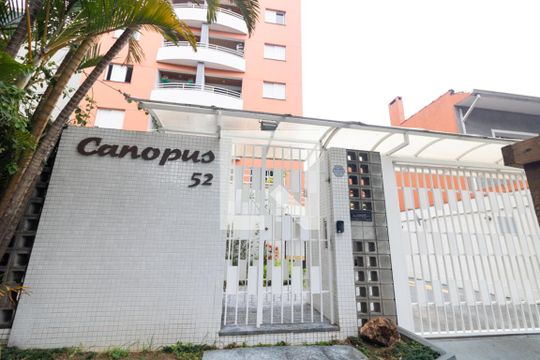 Fachada de apartamento para alugar com 1 quarto, 55m² em Jardim, Santo André