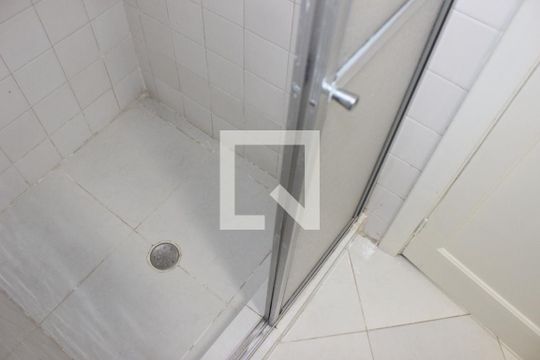 Banheiro 1 de apartamento para alugar com 3 quartos, 120m² em Itararé, São Vicente