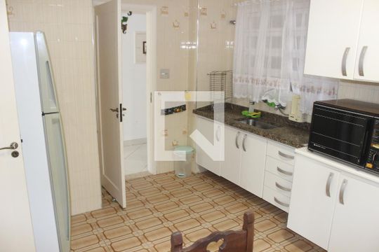 Cozinha de apartamento para alugar com 3 quartos, 120m² em Itararé, São Vicente