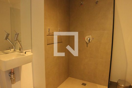 Banheiro de kitnet/studio à venda com 1 quarto, 22m² em Bela Vista, São Paulo