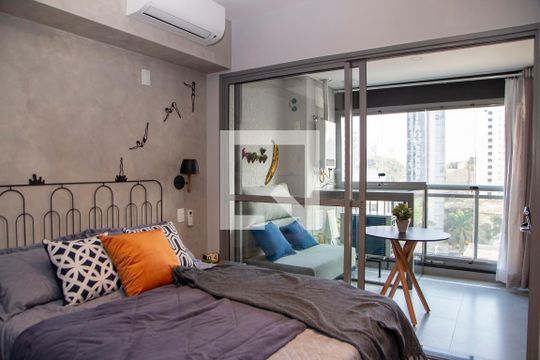 Kitnet/Studio à venda com 1 quarto, 30m² em Pinheiros, São Paulo