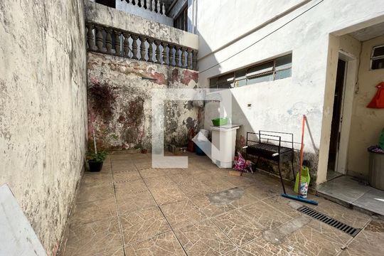 Área externa de casa à venda com 2 quartos, 100m² em Jardim Jabaquara, São Paulo