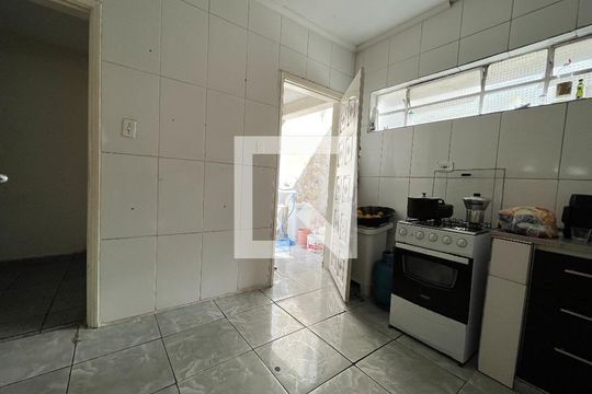 Cozinha  de casa à venda com 2 quartos, 100m² em Jardim Jabaquara, São Paulo
