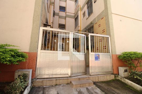Fachada de apartamento à venda com 2 quartos, 46m² em Freguesia de Jacarepaguá, Rio de Janeiro