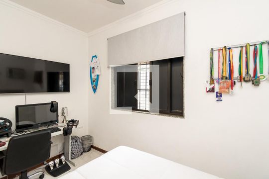 Quarto 1 de casa à venda com 3 quartos, 162m² em Olaria, Rio de Janeiro
