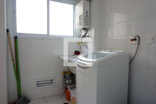 Área de Serviço de apartamento para alugar com 3 quartos, 98m² em Jardim Arpoador, São Paulo