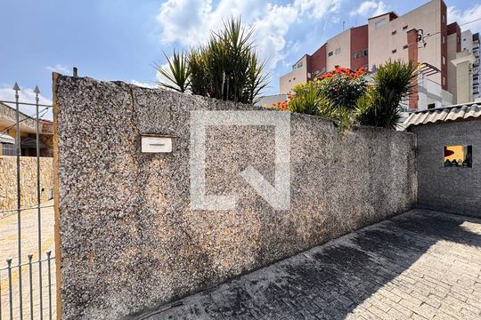 Fachada de casa à venda com 3 quartos, 175m² em Paraíso, Santo André