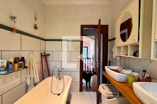 Banheiro de casa à venda com 3 quartos, 175m² em Paraíso, Santo André