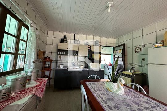 Cozinha de casa à venda com 2 quartos, 120m² em Campina, São Leopoldo