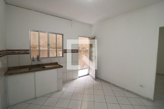 Sala/Cozinha de apartamento para alugar com 1 quarto, 30m² em Vila Bancária, São Paulo