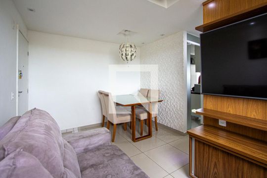 Sala de apartamento para alugar com 2 quartos, 43m² em Nova Cidade, São Gonçalo