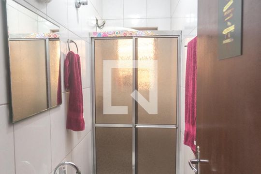 Banheiro suíte 1 de casa à venda com 3 quartos, 240m² em Vila Florida, São Bernardo do Campo