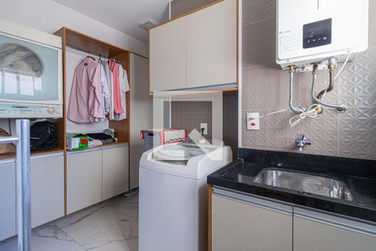 Área de serviço de apartamento à venda com 3 quartos, 125m² em Centro, Osasco