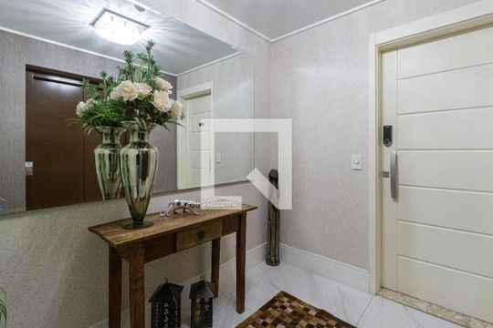 Hall de entrada de apartamento à venda com 3 quartos, 125m² em Centro, Osasco