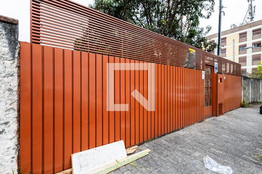 Fachada de casa para alugar com 1 quarto, 38m² em Vila Anglo Brasileira, São Paulo