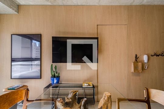 Sala de apartamento à venda com 1 quarto, 38m² em Jardim das Bandeiras, São Paulo