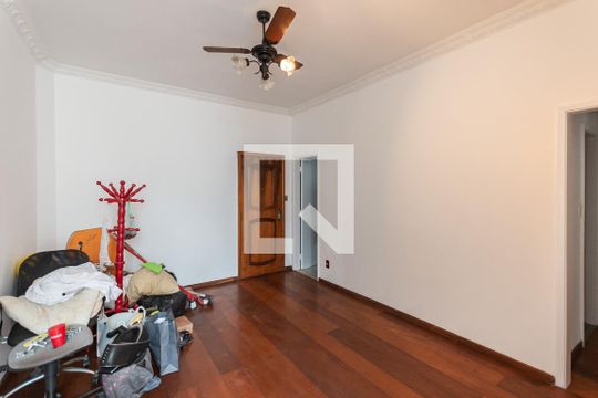Sala de apartamento para alugar com 3 quartos, 80m² em Tijuca, Rio de Janeiro