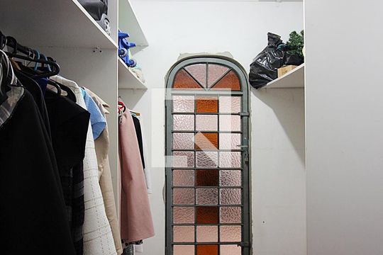 Closet do Quarto 1 - Suíte de casa à venda com 3 quartos, 158m² em Jardim Maria Adelaide, São Bernardo do Campo