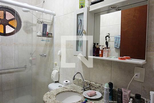 Banheiro do Quarto 1 - Suíte de casa à venda com 3 quartos, 158m² em Jardim Maria Adelaide, São Bernardo do Campo