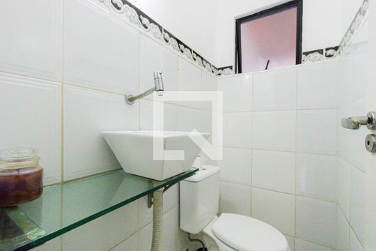 Lavabo de casa de condomínio para alugar com 2 quartos, 90m² em Pechincha, Rio de Janeiro