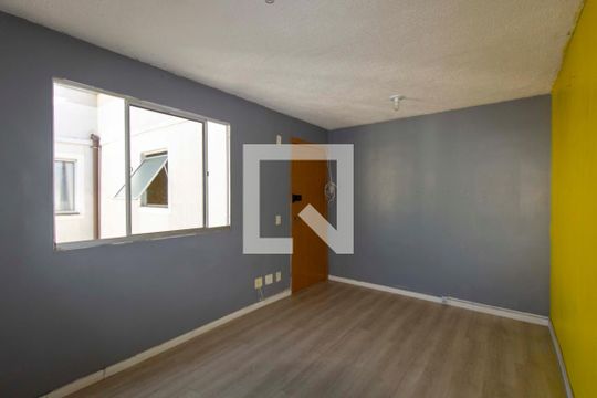 Sala de apartamento para alugar com 2 quartos, 42m² em São José, Canoas