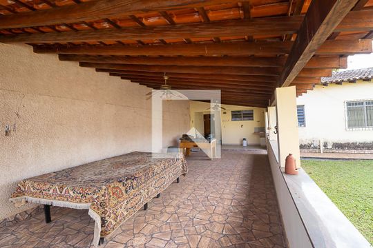Quintal de casa à venda com 4 quartos, 700m² em Parque Xangrilá, Campinas
