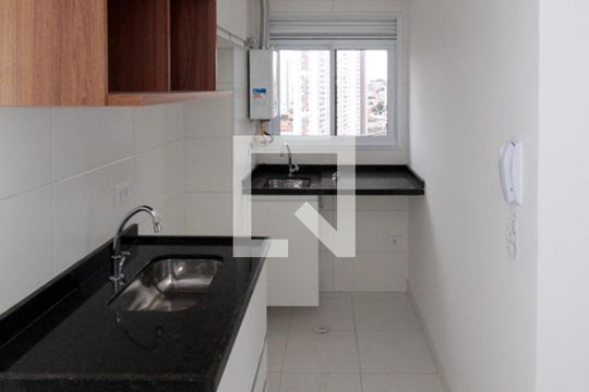 Cozinha de apartamento para alugar com 1 quarto, 31m² em Parque da Vila Prudente, São Paulo