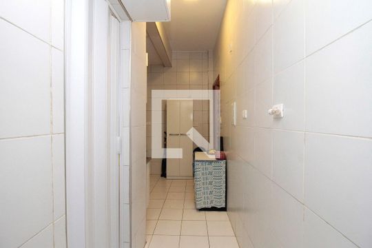 Corredor de apartamento à venda com 1 quarto, 55m² em Santa Ifigênia, São Paulo