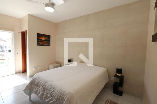 Suíte de casa à venda com 3 quartos, 239m² em Vila Granada, São Paulo
