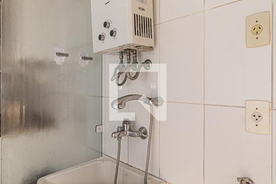 Cozinha e Área de Serviço de apartamento à venda com 3 quartos, 118m² em Petrópolis, Porto Alegre