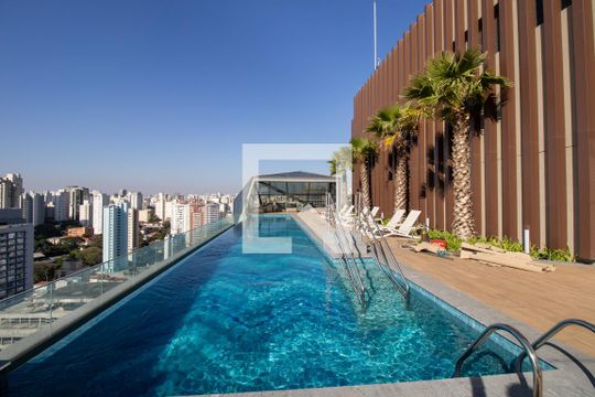 Área comum- piscina de apartamento à venda com 2 quartos, 65m² em Indianópolis, São Paulo