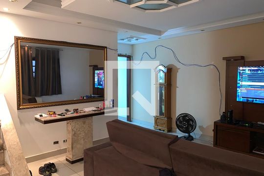 Sala de casa à venda com 2 quartos, 320m² em Jardim Dourado, Guarulhos