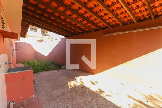 Quintal de casa à venda com 1 quarto, 549m² em Jardim Sao Vicente, Jundiaí