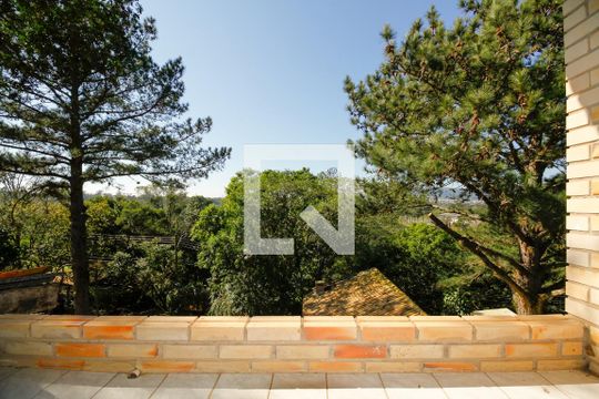 Vista Quarto 1 de casa à venda com 4 quartos, 460m² em Aberta dos Morros, Porto Alegre