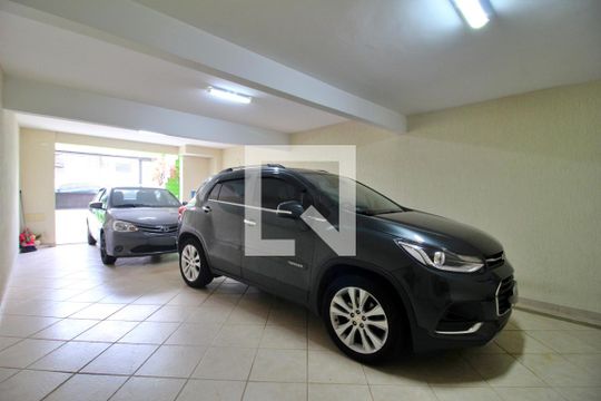 Garagem de casa à venda com 3 quartos, 200m² em Vila Alto de Santo Andre, Santo André