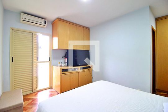 Quarto Suíte de casa à venda com 3 quartos, 200m² em Vila Alto de Santo Andre, Santo André