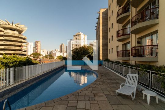 Área comum - Piscina de apartamento à venda com 3 quartos, 117m² em Perdizes, São Paulo