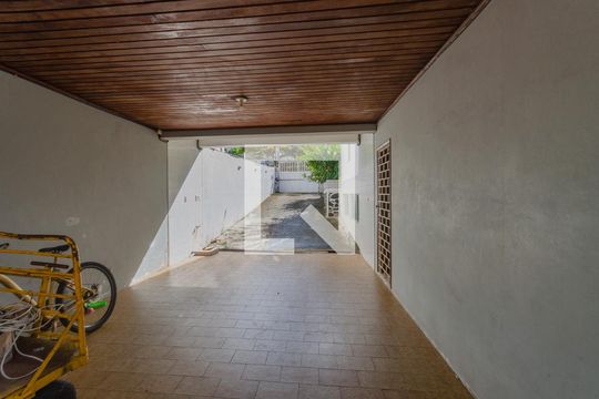 Garagem de casa para alugar com 5 quartos, 421m² em Pituba, Salvador