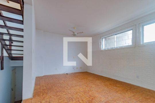 Sala 2 de casa para alugar com 5 quartos, 421m² em Pituba, Salvador