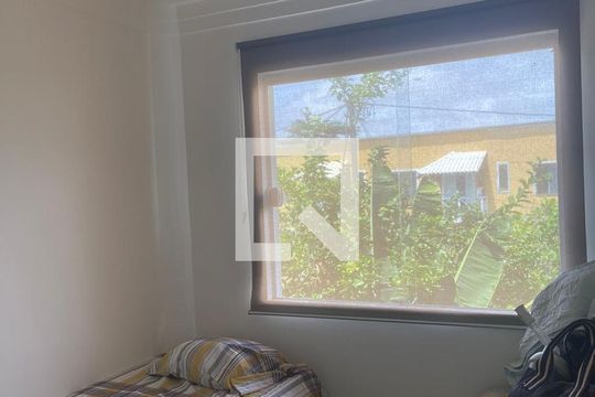 Suíte de casa para alugar com 3 quartos, 680000m² em Jardim das Margaridas, Salvador