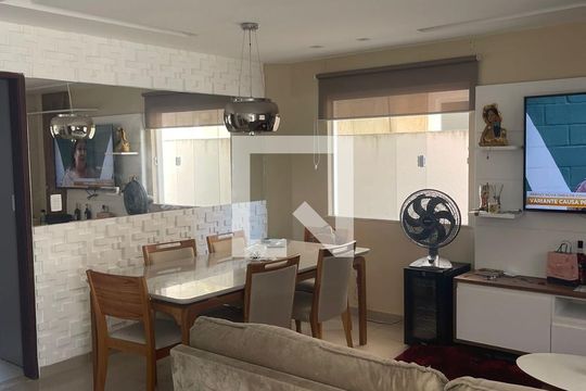 Sala de casa para alugar com 3 quartos, 680000m² em Jardim das Margaridas, Salvador