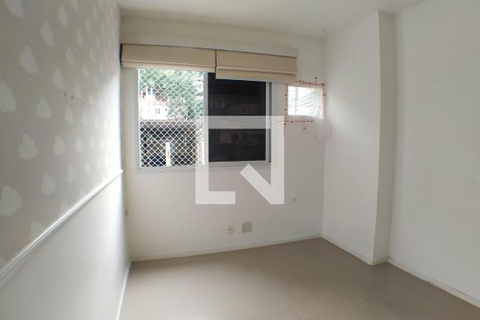 Quarto de apartamento à venda com 2 quartos, 70m² em Santa Rosa, Niterói