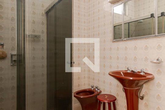 Banheiro  de casa à venda com 4 quartos, 268m² em Cursino, São Paulo