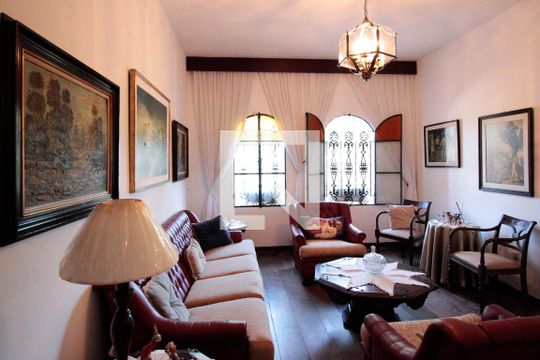 Sala de casa à venda com 3 quartos, 284m² em Sumaré, São Paulo