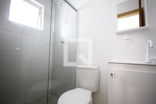 Banheiro de apartamento para alugar com 1 quarto, 35m² em Vila Mariana, São Paulo