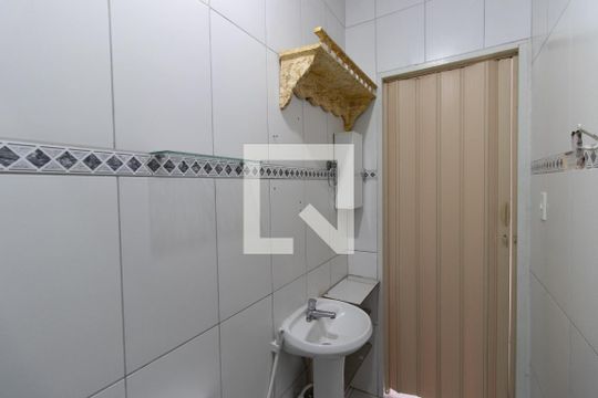 Banheiro de casa para alugar com 1 quarto, 50m² em Jardim Brasil, São Paulo