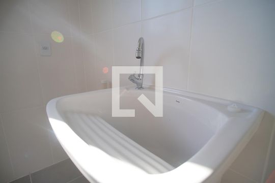 Tanque de apartamento para alugar com 2 quartos, 62m² em Guarani, Novo Hamburgo